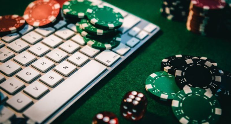 Biết đối thủ của bạn khu chơi poker