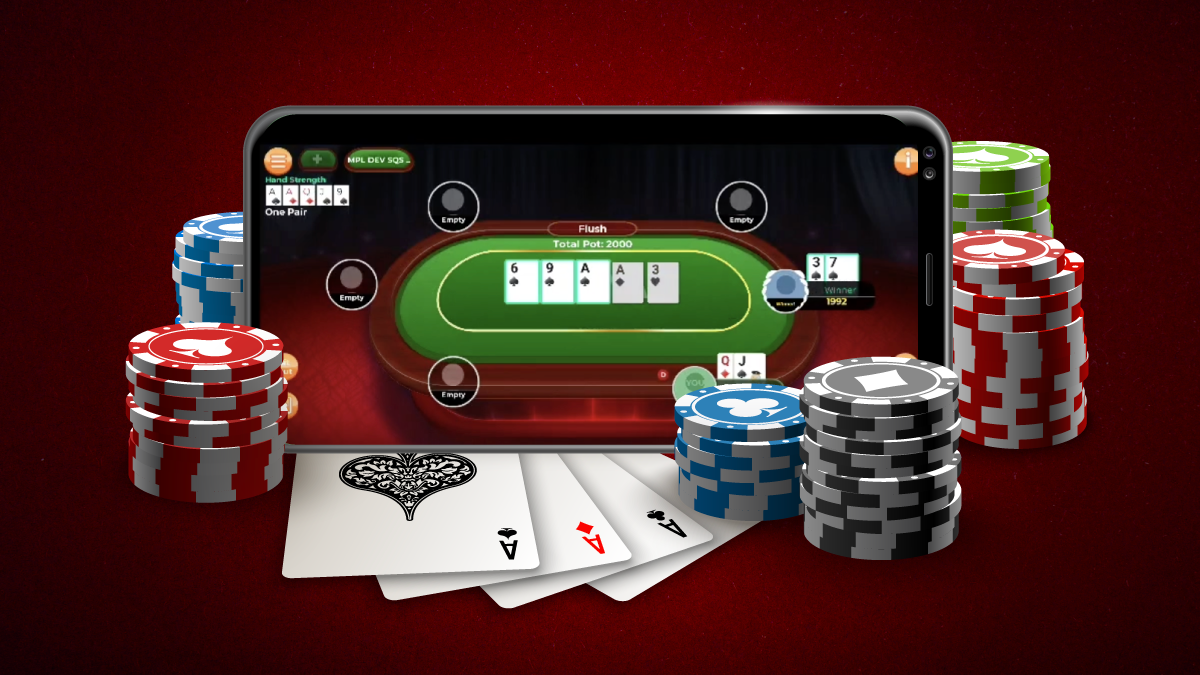 Poker là game bài thu hút lượng lớn người tham gia